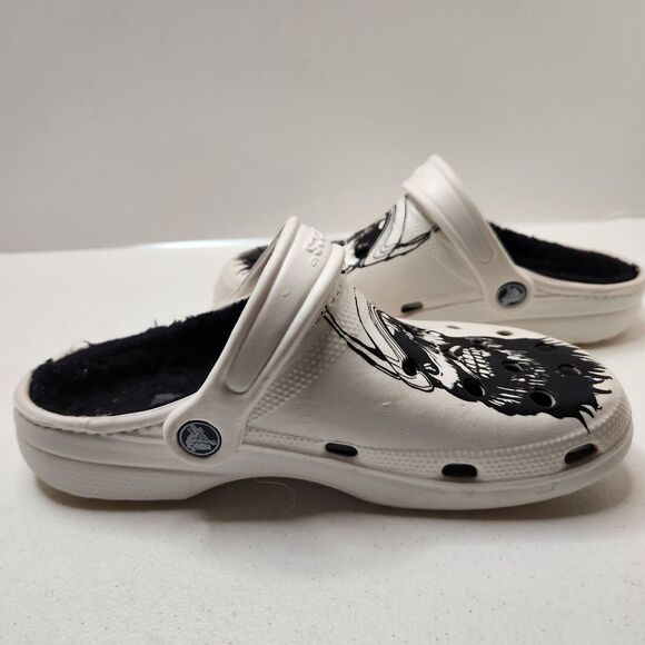 Crocs Lined Clog Shoes | Women’s Size 7 | Luke Combs Skull edition - Picture 3 of 8
